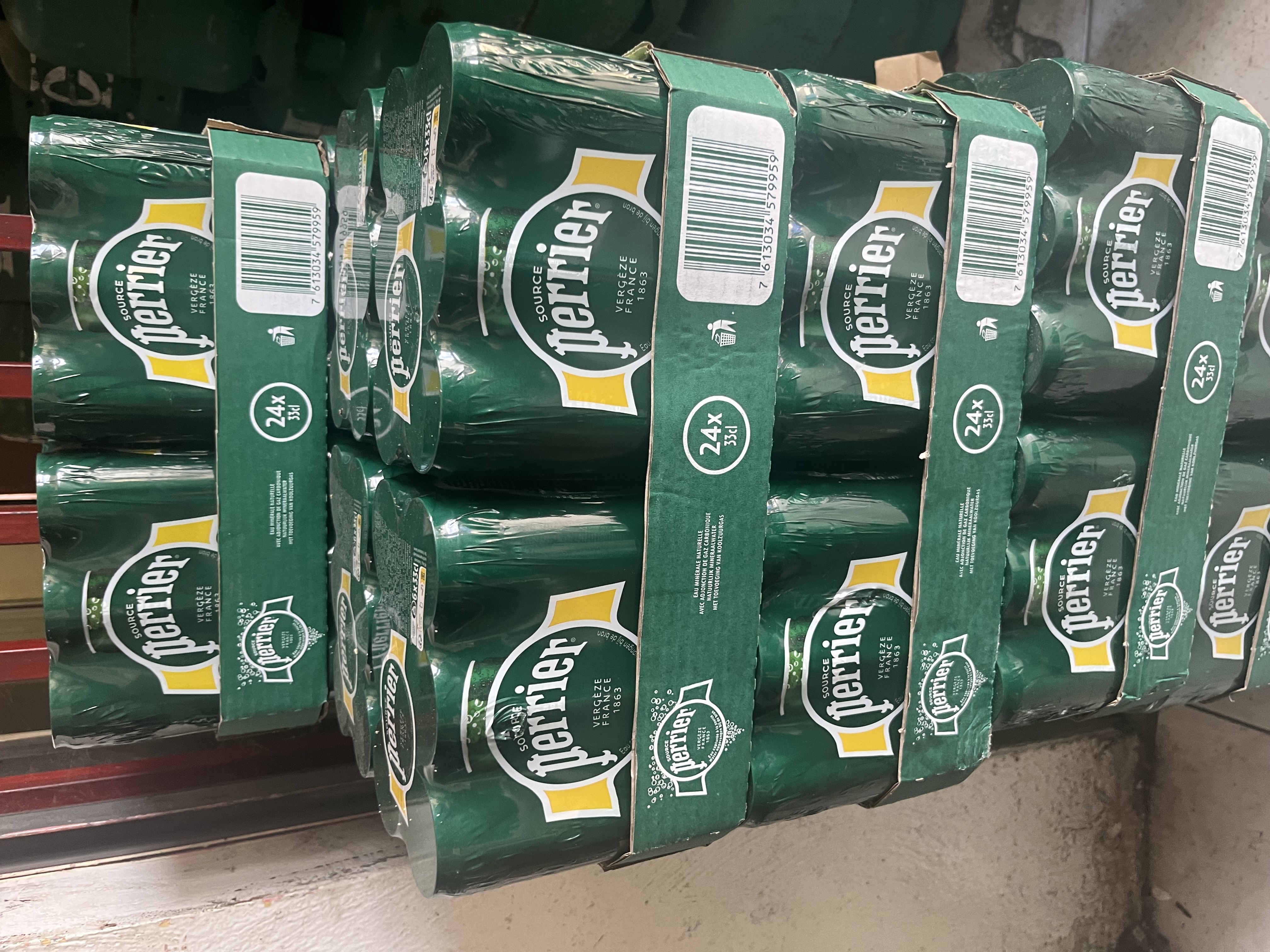 Cageot Eau gazeuse Perrier